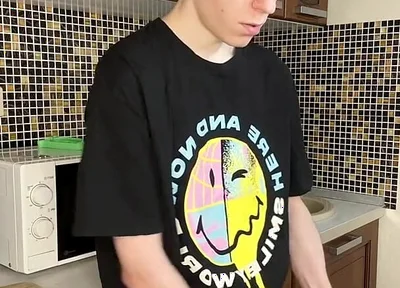 Young Twink's Gushing Cum Delight