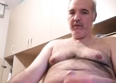 A Piss Before the Saw!