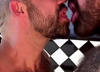 Ferro & Emello