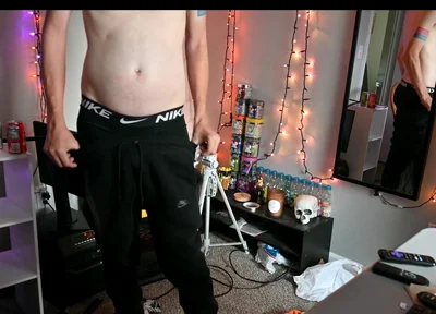 My Bouncy Cock Wants You to Suck It as My Belly Gets Fuller!