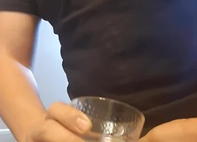 Pinoy Celebrity Host Jakol !!! Pinutok Sa Baso