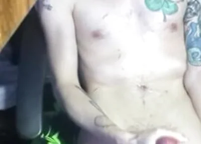 Stepmommy Caught Me Jerking And Gives Me Joi