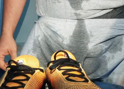 Dirty Socks, Piss and the Dirtyjunkbro. Hammer!!!