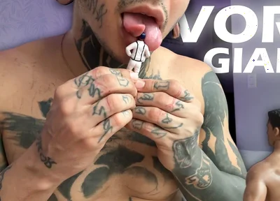 The Giant Demon Macabreink Plays with Two Tiny Humans and Devours Them