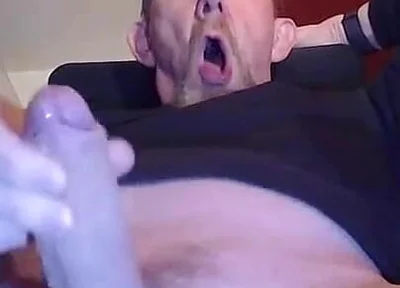 Bennyk72 Huge Masturbation Cumshot After Abstinence