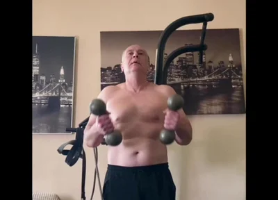 Jerking off and Gym