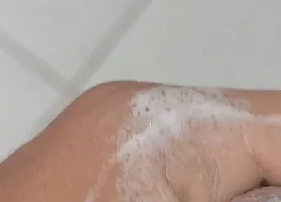 Extreme Burning Sensation Makes the Glans Foam with Arousal.