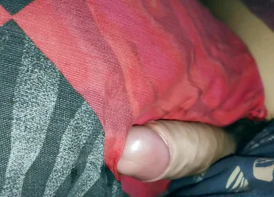 A Big Juicy Cock Flows and Rubs Against the Pillow and Will Soon Cum Powerfully!