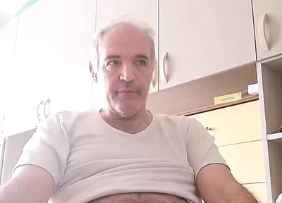 Preliminary Exercises to Start Masturbating with Pleasure!