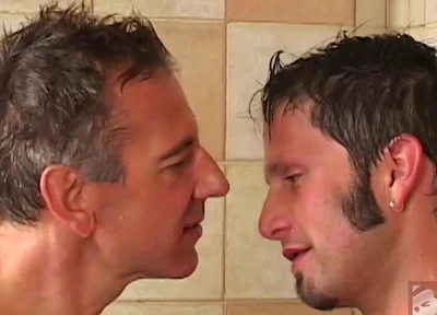 Stepdaddy Hunt: 4 Shower Buddies