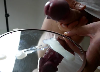 I Cum 30 Times on the Mirror!