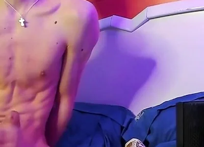 Teen Cums a Lot From a Vibrator in the Ass