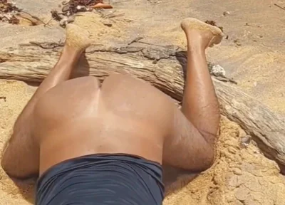 Ladysilva My Sexy Ass on the Beach