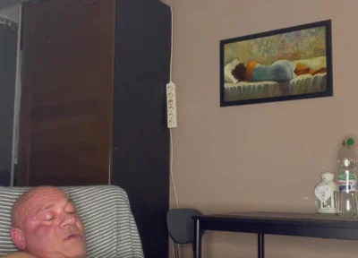 Bodybuilder Jerk off Home