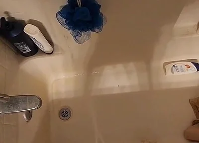 Pissing in the Tub.